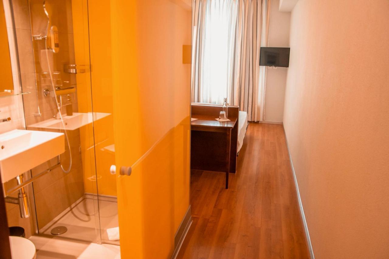 Goldener Schluessel Hotell Bern Exteriör bild