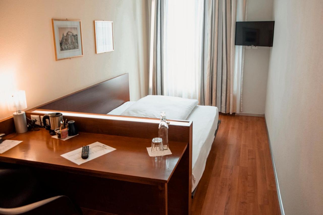 Goldener Schluessel Hotell Bern Exteriör bild
