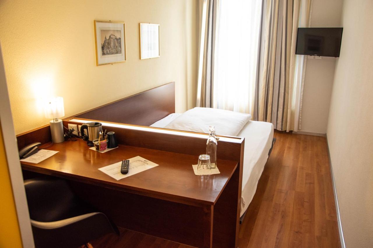 Goldener Schluessel Hotell Bern Exteriör bild