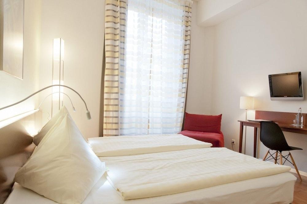 Goldener Schluessel Hotell Bern Exteriör bild